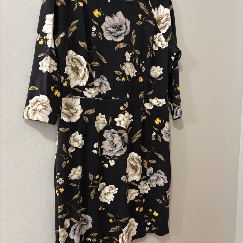 Old Navy Hunter Green and White Floral Long Sleeve Dress